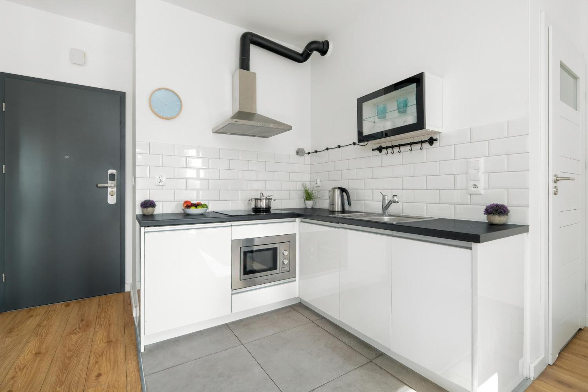 Very Berry - Zwierzyniecka 30 - check in 24h, parking, lift Poznań Zewnętrze zdjęcie